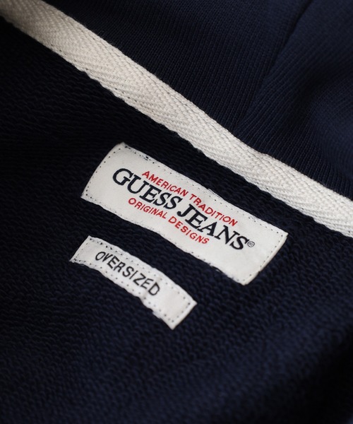 GUESS JEANS(ゲスジーンズ)の「GUESS JEANS GJ HOOD OS PRINTED LOGO SWEAT ゲス プリントロゴ プルオーバーパーカー フーディー(パーカー・メンズ・ネイビー/ホワイト・XL/L/M)」の5枚目の写真