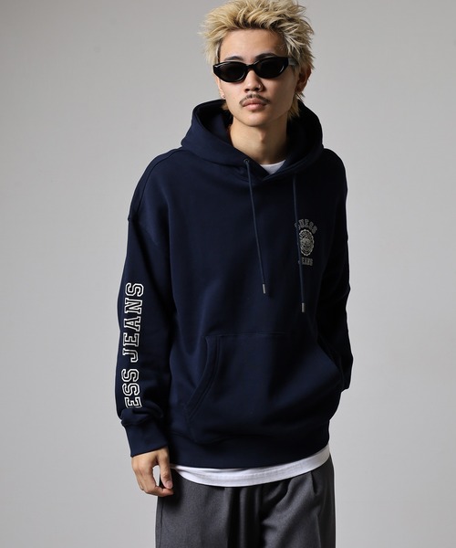 GUESS JEANS(ゲスジーンズ)の「GUESS JEANS GJ HOOD OS PRINTED LOGO SWEAT ゲス プリントロゴ プルオーバーパーカー フーディー(パーカー・メンズ・ネイビー/ホワイト・XL/L/M)」の17枚目の写真