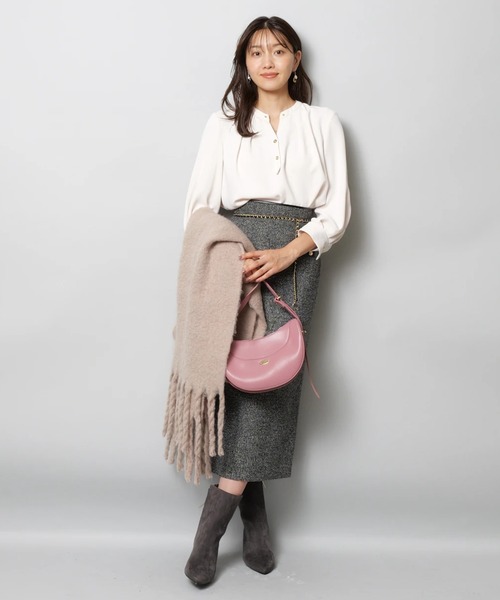 JUSGLITTY（ジャスグリッティー）の「８分袖チェーンネックゆるブラウス（シャツ/ブラウス・レディース・ピンクベージュ/オフホワイト・1/2）」の4枚目の写真