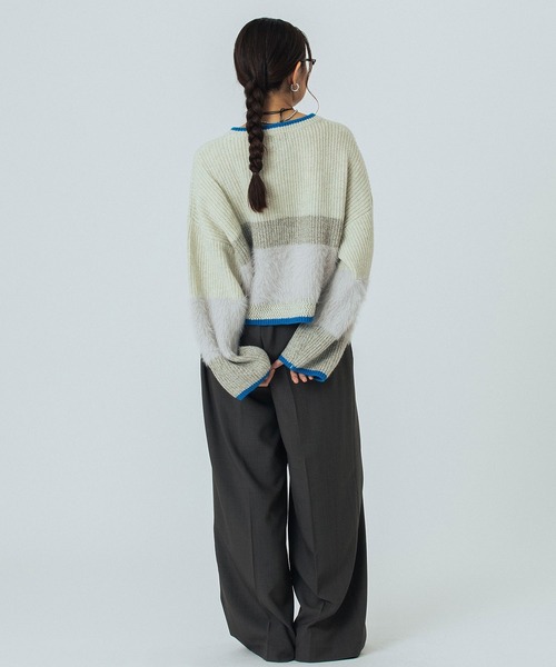 ROSE BUD（ローズバッド）の「CROPPED BLOKING KNIT（ニット/セーター・レディース・ブルー/ベージュ/レッド/グリーン・ONE SIZE）」の12枚目の写真