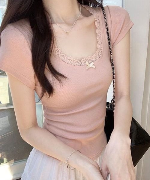 VIBGYOR Women(ヴィブジョー ウィメン)の「【Mayree】フロント リボン レース 半袖 カットソー(Tシャツ/カットソー・レディース・ピンク/ブラック/ブルー/ホワイト・LARGE/SMALL/MEDIUM)」の10枚目の写真