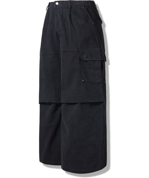 GUBIN(グビン)の「スエードカーゴパンツ - ブラック(その他パンツ・レディース・その他・MEDIUM/LARGE)」の1枚目の写真