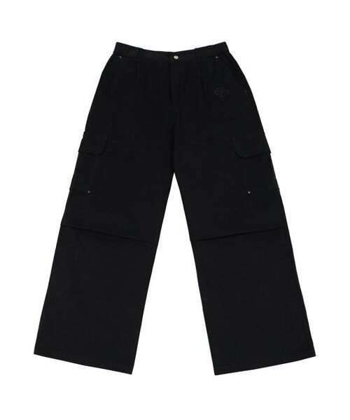 GUBIN(グビン)の「スエードカーゴパンツ - ブラック(その他パンツ・レディース・その他・MEDIUM/LARGE)」の2枚目の写真