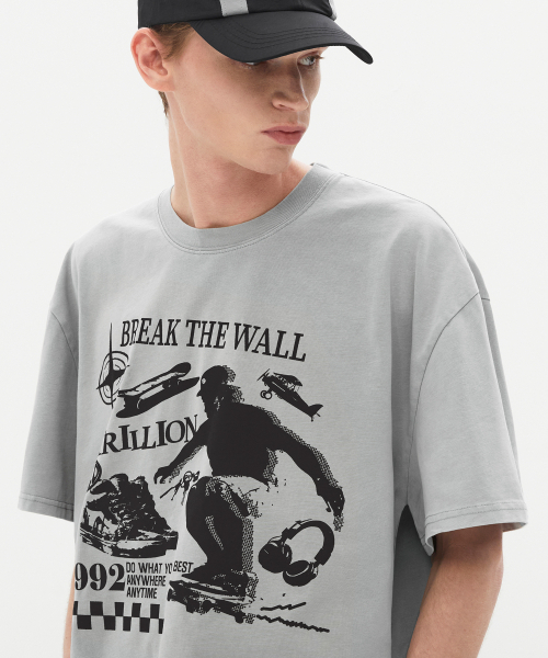 TRILLION(トリリオン)の「スケートボード ピグメントグラフィック 半袖Tシャツ(ライトグレー)(Tシャツ/カットソー・レディース・その他・MEDIUM/LARGE/X-LARGE)」の2枚目の写真