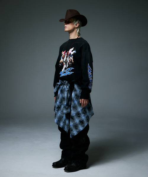 LIBERE(リベーレ)の「LIBERE リベーレ / MIDNIGHT BISON LONG SLEEVE T-SHIRTS ミッドナイトバイソングラフィックプリントロンT / 255210(Tシャツ/カットソー・メンズ・ブラック・SMALL/MEDIUM/LARGE)」の3枚目の写真