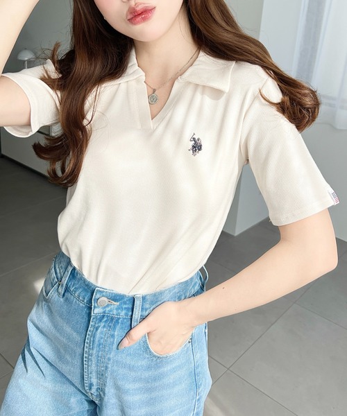 U.S. POLO ASSN.(ユーエスポロアッスン)の「moment+別注【U.S.POLO ASSN.】ワンポイント刺繍スキッパー衿半袖カットソー(Tシャツ/カットソー・レディース・杢グレー/アイボリー/ブラック/ネイビー・M/L)」の17枚目の写真