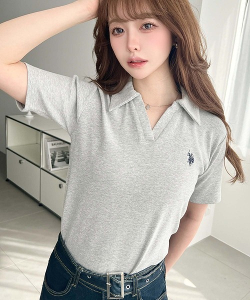 U.S. POLO ASSN.(ユーエスポロアッスン)の「moment+別注【U.S.POLO ASSN.】ワンポイント刺繍スキッパー衿半袖カットソー(Tシャツ/カットソー・レディース・杢グレー/アイボリー/ブラック/ネイビー・M/L)」の7枚目の写真
