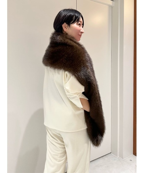 ESTNATION(エストネーション)の「ESTNATION / エコファーストール《EXCLUSIVE》(ストール/ショール・レディース・ダークブラウン/ライトブラウン・FREE)」の9枚目の写真