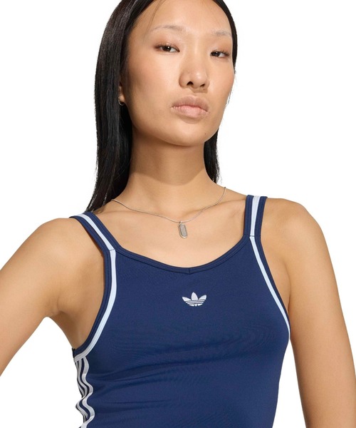 adidas（アディダス）の「adidas SUMMER GLOW VINTAGE INSPIRED SLIM TANK TOP / アディダス サマーグロー ビンテージ インスパイアード スリム タンク（タンクトップ・レディース・ネイビー・S/M）」の2枚目の写真