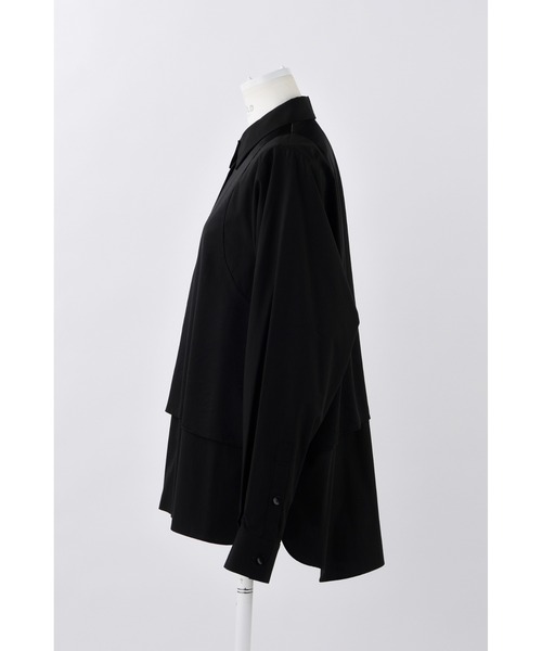 ENFOLD（エンフォルド）の「タイプライター レイヤーライクシャツ（シャツ/ブラウス・レディース・ブラック・38）」の2枚目の写真