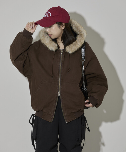 FREAK'S STORE（フリークスストア）の「【ファー脱着可能】2way フェイクファー ジップアップ 中綿 フードブルゾン/中綿ジップパーカー（ブルゾン・メンズ・ブラック/ブラウン/ブルー・MEDIUM/LARGE）」の3枚目の写真