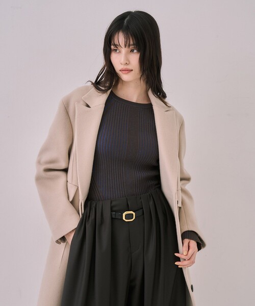 UNITED TOKYO(ユナイテッドトウキョウ)の「マキシチェスターコート|オフィスカジュアル/オケージョン/保温/冬服(チェスターコート・レディース・ブラック/ベージュ・1/2)」の7枚目の写真