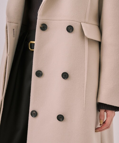 UNITED TOKYO(ユナイテッドトウキョウ)の「マキシチェスターコート|オフィスカジュアル/オケージョン/保温/冬服(チェスターコート・レディース・ブラック/ベージュ・1/2)」の10枚目の写真