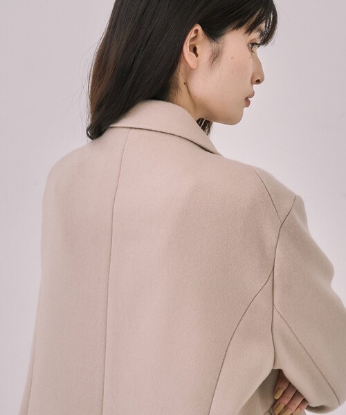 UNITED TOKYO(ユナイテッドトウキョウ)の「マキシチェスターコート|オフィスカジュアル/オケージョン/保温/冬服(チェスターコート・レディース・ブラック/ベージュ・1/2)」の12枚目の写真