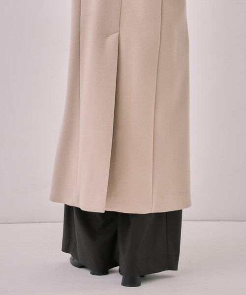 UNITED TOKYO(ユナイテッドトウキョウ)の「マキシチェスターコート|オフィスカジュアル/オケージョン/保温/冬服(チェスターコート・レディース・ブラック/ベージュ・1/2)」の13枚目の写真