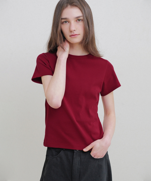 ANDNEEDS(アンドニーズ)の「Bessette half tee (red)(Tシャツ/カットソー・レディース・その他・FREE)」の2枚目の写真