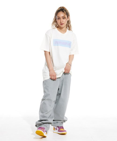 CREAM SODA LAB(クリームソーダラボ)の「LAB アル ビッグスカイボックス 半袖Tシャツ アイボリー(Tシャツ/カットソー・メンズ・その他・LARGE/MEDIUM/X-LARGE/XX-LARGE)」の4枚目の写真