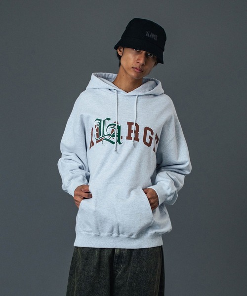 XLARGE(エクストララージ)の「LA PATCHED HOODED SWEATSHIRT(パーカー・メンズ・ブラック/アッシュ/ブルー・S/M/L/XL)」の18枚目の写真