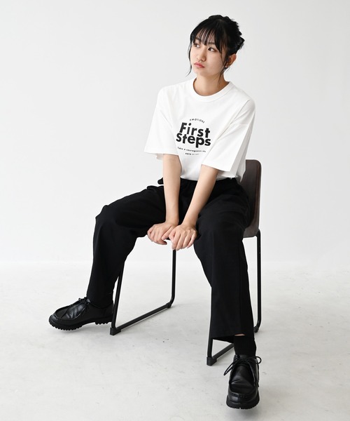 GENERATOR(ジェネレーター)の「GENERATOR/ジェネレーター First Steps Tシャツ(Tシャツ/カットソー・レディース・チャコールグレー/ブラック/ホワイト・F)」の1枚目の写真