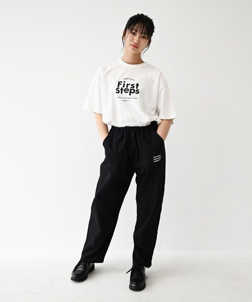 GENERATOR(ジェネレーター)の「GENERATOR/ジェネレーター First Steps Tシャツ(Tシャツ/カットソー・レディース・チャコールグレー/ブラック/ホワイト・F)」の4枚目の写真