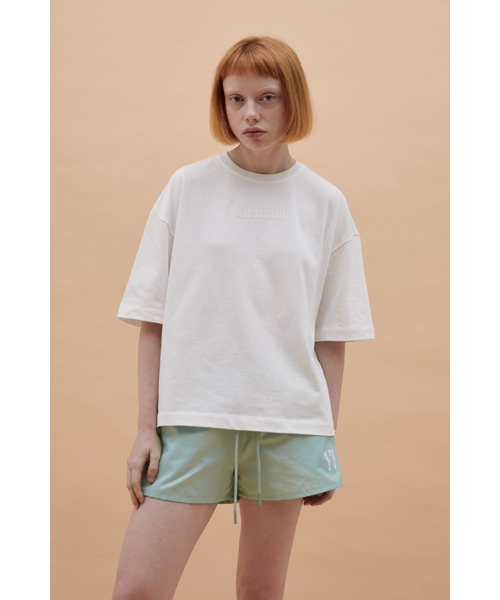 K-GARMENT(カメント)の「WハーフスリーブロゴワイドTシャツホワイト(Tシャツ/カットソー・レディース・その他・SMALL/X-SMALL)」の2枚目の写真