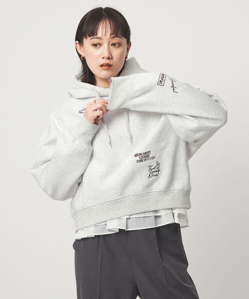 green label relaxing（グリーンレーベルリラクシング）の「【WEB限定】＜at ease＞エンブロイダリ― フーディ―（パーカー・レディース・ライトグレー/ブラック・FREE）」の4枚目の写真