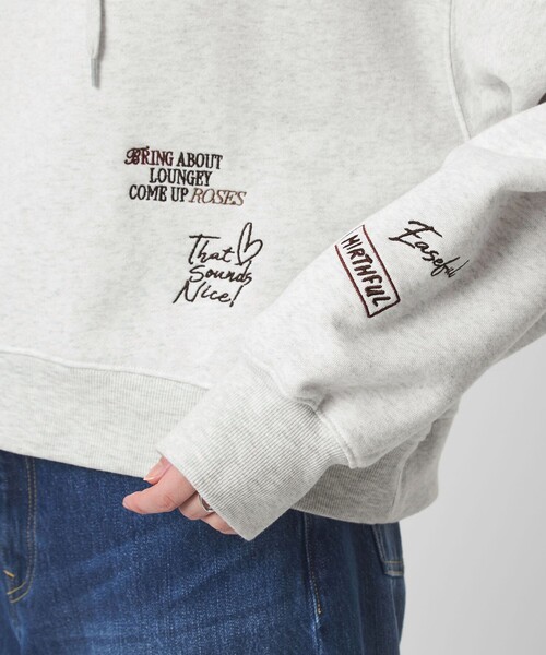 green label relaxing（グリーンレーベルリラクシング）の「【WEB限定】＜at ease＞エンブロイダリ― フーディ―（パーカー・レディース・ライトグレー/ブラック・FREE）」の19枚目の写真