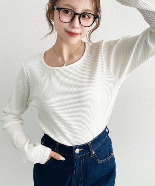 moment+（モーメントプラス）の「デコルテクルーネック長袖リブトップス（Tシャツ/カットソー・レディース・チャコールグレー/アイボリー/ブラック/ネイビー/ピンク/グレイッシュベージュ・L/M）」の16枚目の写真