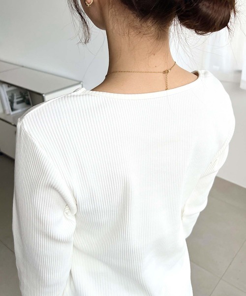 moment+（モーメントプラス）の「デコルテクルーネック長袖リブトップス（Tシャツ/カットソー・レディース・チャコールグレー/アイボリー/ブラック/ネイビー/ピンク/グレイッシュベージュ・L/M）」の20枚目の写真