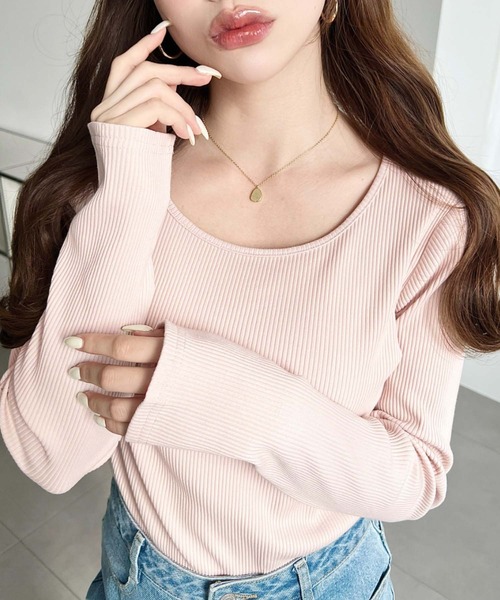 moment+（モーメントプラス）の「デコルテクルーネック長袖リブトップス（Tシャツ/カットソー・レディース・チャコールグレー/アイボリー/ブラック/ネイビー/ピンク/グレイッシュベージュ・L/M）」の8枚目の写真