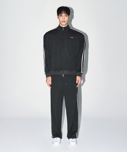 BORN TO WIN（ボーントゥウィン）の「CHROME B JERSEY TRACK JACKET [CHARCOAL]（ジャージ・メンズ・その他・3/2/1）」の3枚目の写真