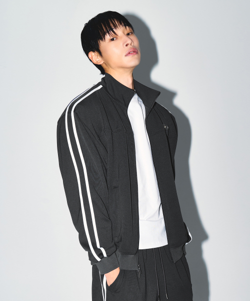 BORN TO WIN（ボーントゥウィン）の「CHROME B JERSEY TRACK JACKET [CHARCOAL]（ジャージ・メンズ・その他・3/2/1）」の8枚目の写真