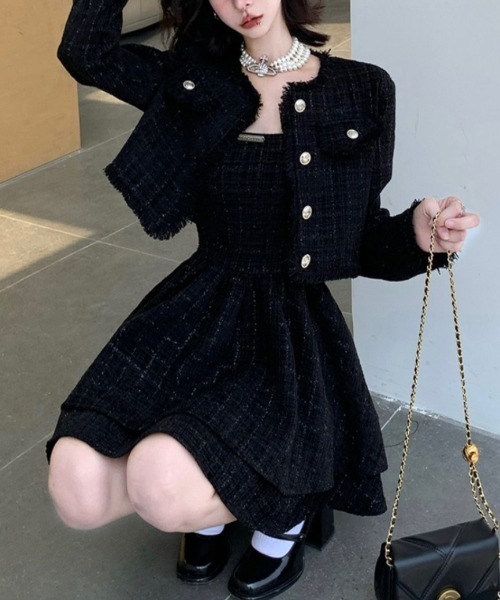 gossip!ロサンゼルス(ゴシップロサンゼルス)の「【Y2Kガーリー】 フリンジジャケットレイヤードキャミソールセットアップ(セットアップ・レディース・ブラック・L/M)」の8枚目の写真
