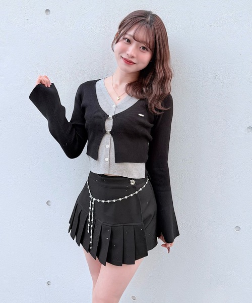 NOMAE(ノーマエ)の「フロントホックレイヤードカーデトップス(ニット/セーター・レディース・ピンク/ブルー/グレー/ブラック・FREE)」の2枚目の写真