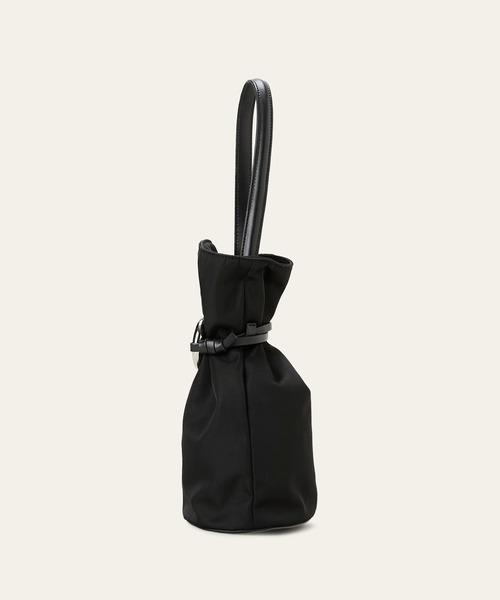 LE VERNIS（ル・ベルニ）の「LE VERNIS(ル・ベルニ)Poire bucket bag S（ハンドバッグ・レディース・ブラック/グレー/ホワイト・FREE）」の4枚目の写真
