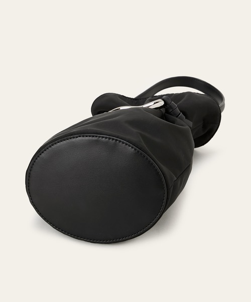 LE VERNIS（ル・ベルニ）の「LE VERNIS(ル・ベルニ)Poire bucket bag S（ハンドバッグ・レディース・ブラック/グレー/ホワイト・FREE）」の10枚目の写真