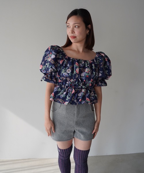SANSeLF(サンセルフ)の「【SANSeLF】フラワーパフスリーブペプラムトップス saw26s019(シャツ/ブラウス・レディース・ネイビー/ホワイト・FREE)」の8枚目の写真
