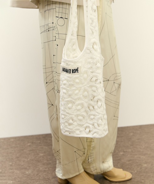ADAM ET ROPE'(アダムエロペ)の「vintage stock lace tote bag(トートバッグ・レディース・オフホワイト・FREE)」の6枚目の写真