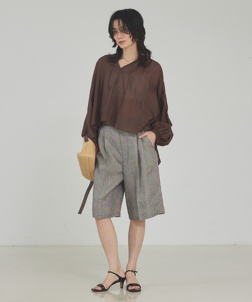 qualite(カリテ)の「【大人のショートパンツ】ラメリネンショートパンツ/セットアップ対応/夏服/春服・/リネン(その他パンツ・レディース・グレイッシュベージュ・36/38)」の17枚目の写真