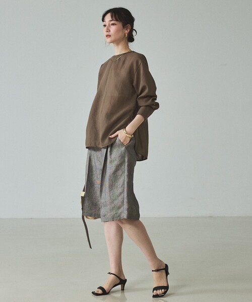 qualite(カリテ)の「【大人のショートパンツ】ラメリネンショートパンツ/セットアップ対応/夏服/春服・/リネン(その他パンツ・レディース・グレイッシュベージュ・36/38)」の3枚目の写真