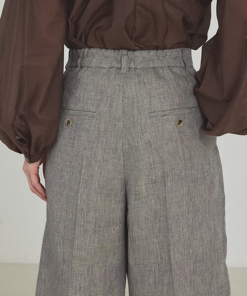 qualite(カリテ)の「【大人のショートパンツ】ラメリネンショートパンツ/セットアップ対応/夏服/春服・/リネン(その他パンツ・レディース・グレイッシュベージュ・36/38)」の10枚目の写真