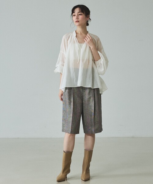 qualite(カリテ)の「【大人のショートパンツ】ラメリネンショートパンツ/セットアップ対応/夏服/春服・/リネン(その他パンツ・レディース・グレイッシュベージュ・38/36)」の8枚目の写真