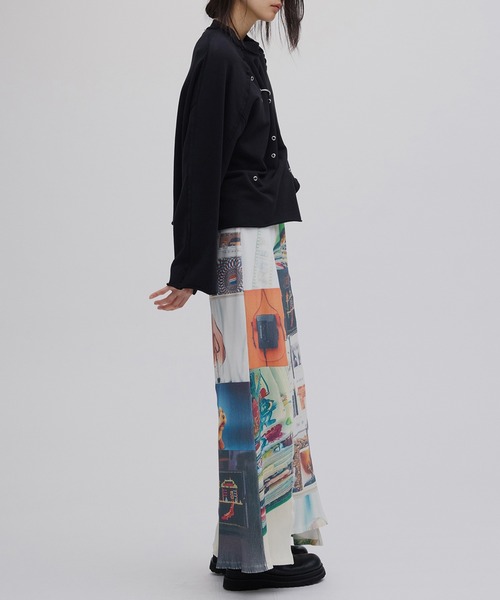 Ameri(アメリ)の「EYELET ARRANGEMENT SWEAT TOP(スウェット・レディース・グレー/ブラック/ラベンダー・FREE)」の11枚目の写真