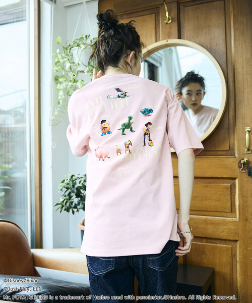 FREAK'S STORE(フリークスストア)の「限定展開 【TOY STORY/トイ・ストーリー】 別注 バックプリント クルーネックTシャツ / RANDOM(Tシャツ/カットソー・メンズ・ピンク/ホワイト/アッシュグレー/スミクロ・MEDIUM/SMALL/LARGE)」の15枚目の写真