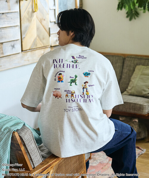 FREAK'S STORE(フリークスストア)の「限定展開 【TOY STORY/トイ・ストーリー】 別注 バックプリント クルーネックTシャツ / RANDOM(Tシャツ/カットソー・メンズ・ピンク/ホワイト/アッシュグレー/スミクロ・MEDIUM/SMALL/LARGE)」の7枚目の写真