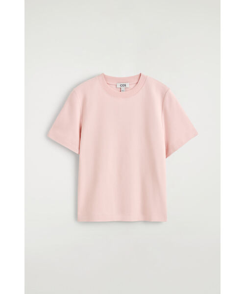 COS(コス)の「クリーンカットTシャツ(Tシャツ/カットソー・レディース・ホワイト×ブラック/ブルー系1/ベージュ/ブルー系その他/グリーン/ピンク/ホワイト×ブルー/ホワイト系その他/ダークブラウン系1/イエロー/グレー系その他2/ホワイト系/ブラック×ホワイト/ダークグリーン/レッド系その他/コバルトブルー・XL/M/XS/S/L)」の19枚目の写真