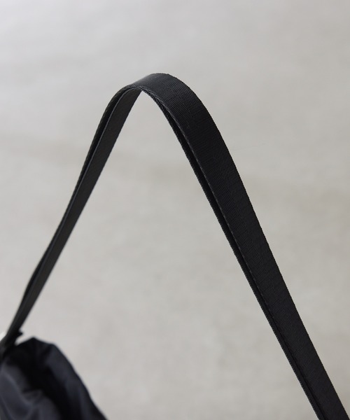 PAPILLONNER（パピヨネ）の「PAPILLONNER/撥水3WAYバッグ/強撥水（バックパック/リュック・レディース・ブラック/ベージュ・FREE）」の11枚目の写真