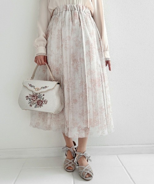 an another angelus（アンアナザーアンジェラス）の「単色ローズ柄ボリュームチュールスカート（スカート・レディース・ライトオレンジ系/ブルー・FREE）」の2枚目の写真