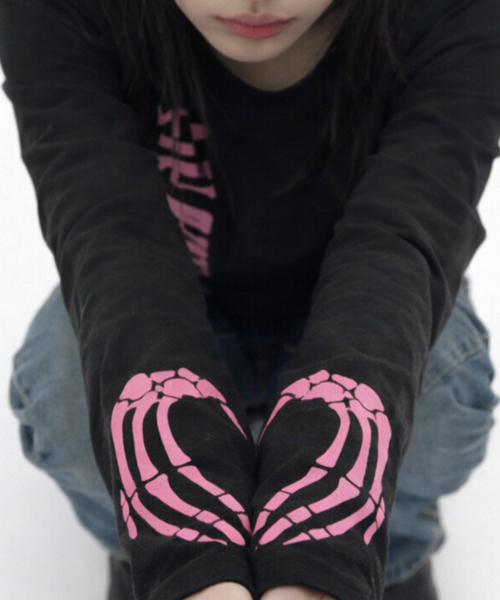 GRAVER（グレーバー）の「[ユニセックス]GRAEGRAVE ロングスリーブTシャツ_3COLOR（Tシャツ/カットソー・レディース・ブラック/ダークグレー/ホワイト・LARGE/MEDIUM）」の9枚目の写真