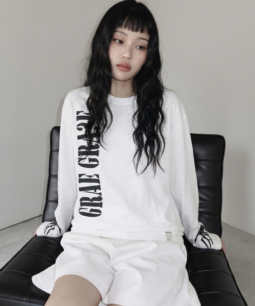 GRAVER（グレーバー）の「[ユニセックス]GRAEGRAVE ロングスリーブTシャツ_3COLOR（Tシャツ/カットソー・レディース・ブラック/ダークグレー/ホワイト・LARGE/MEDIUM）」の13枚目の写真